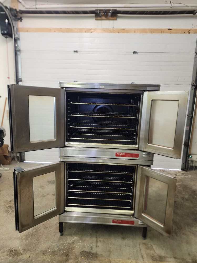 Blodgett Mark V-III Double Stack Oven w/ Solid State Thermostat, 3ph - Clean!