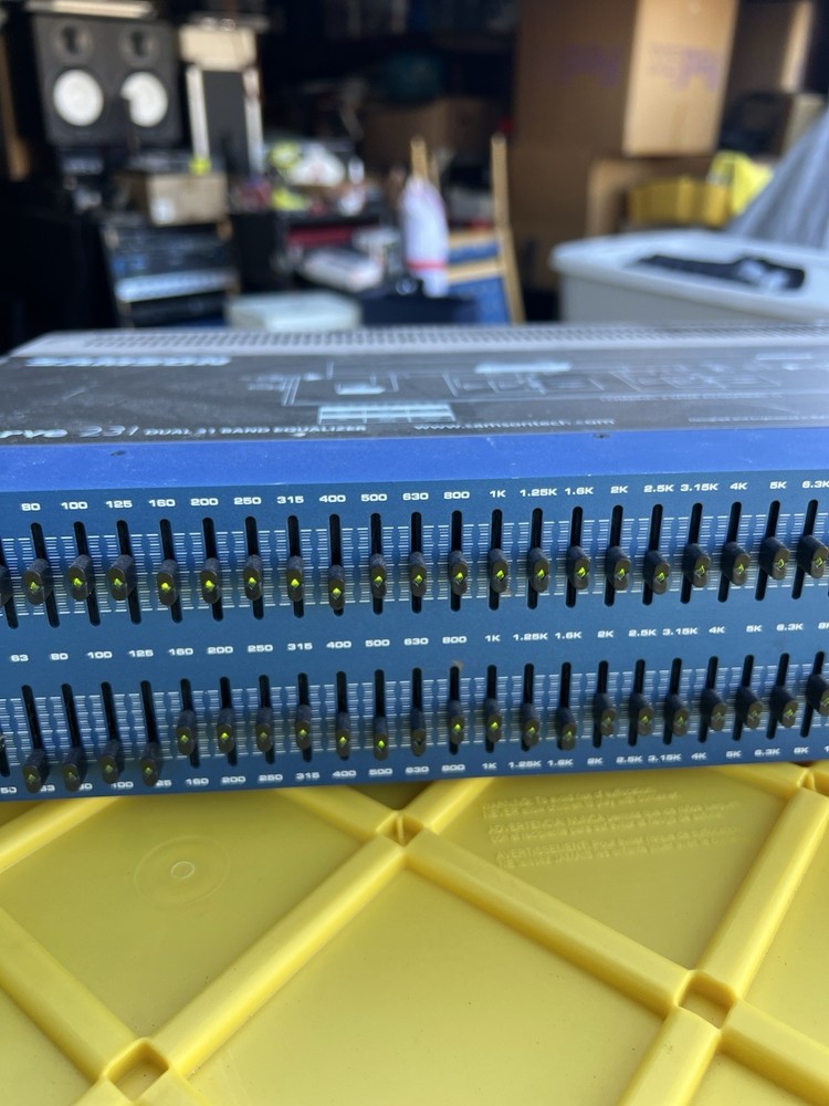 Samson S-Curve 231 Dual 31 Band 1/3 Octave Graphic Equalizer