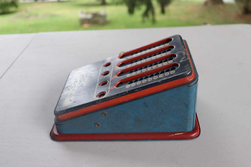 Vintage Metal Tin Toy Wolverine Adding Machine