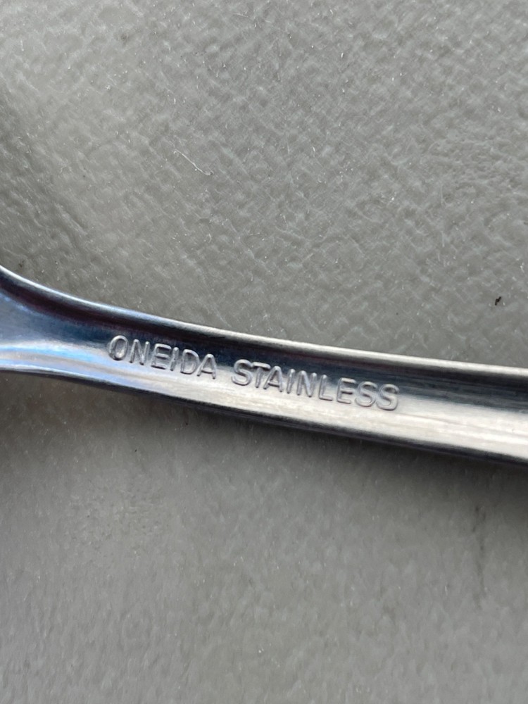 Oneida Chatelaine Stainless Steel 5 Piece Flatware Set Floral Pattern Vintage