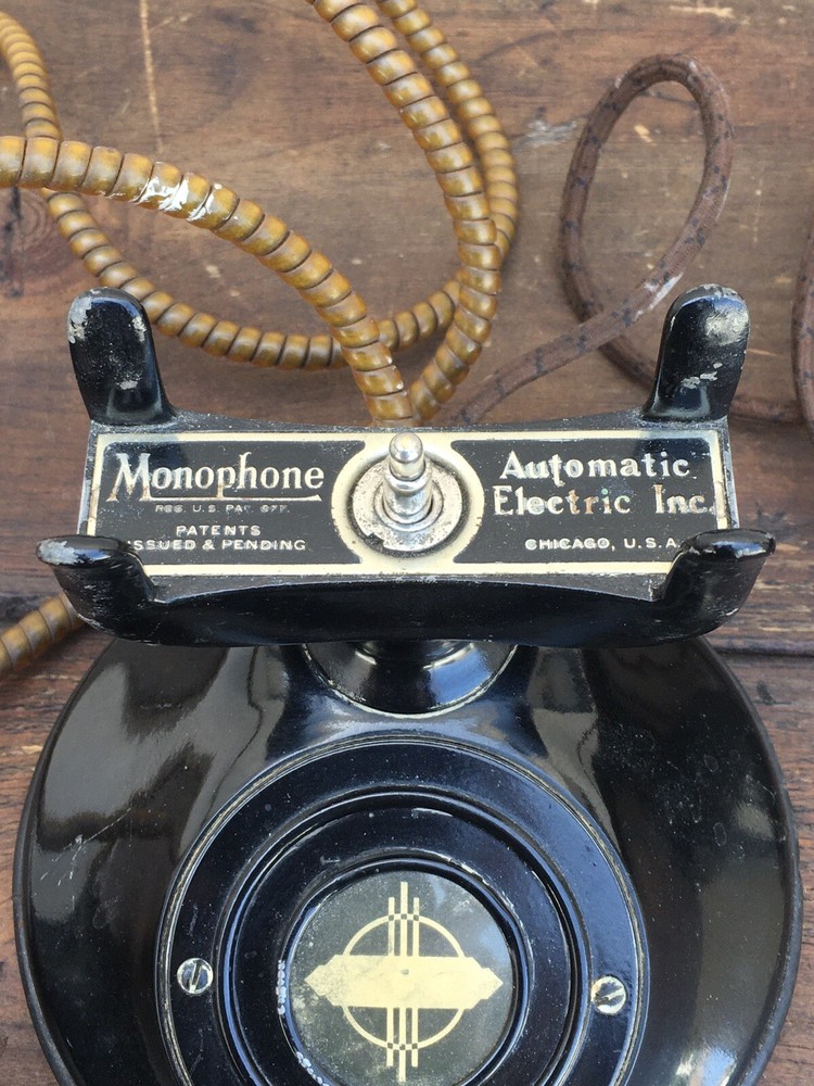 Monophone no dial Automatic Electric Company with working Ringer Box set.