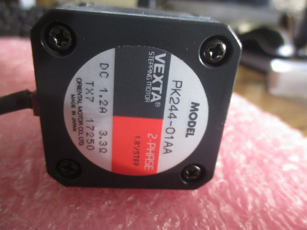 Vexta Model: PK244-01SS 2-Phase, 1.8° Stepping Motor