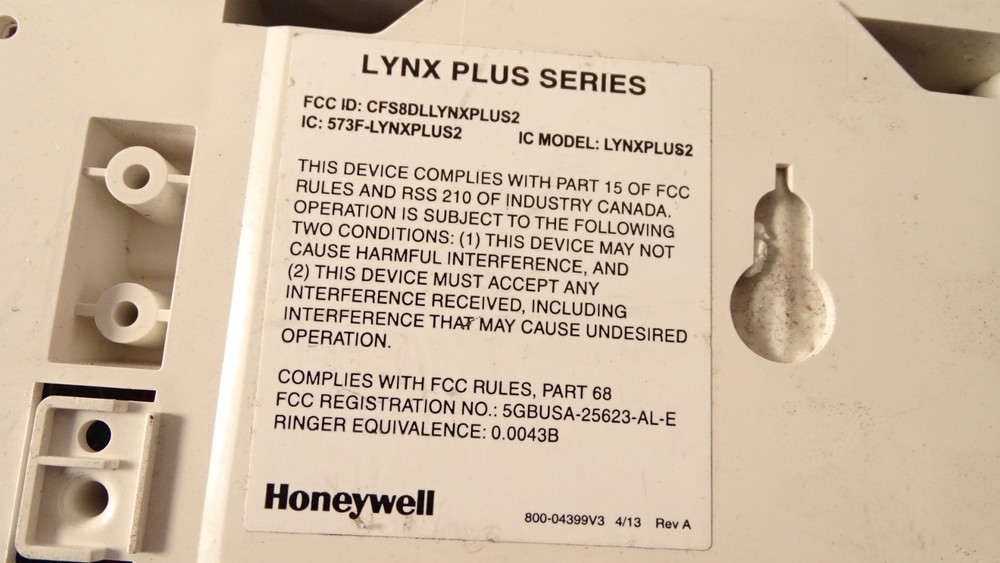 ADT Honeywell Lynx Plus Series Model LYNXPLUS2 Control Panel