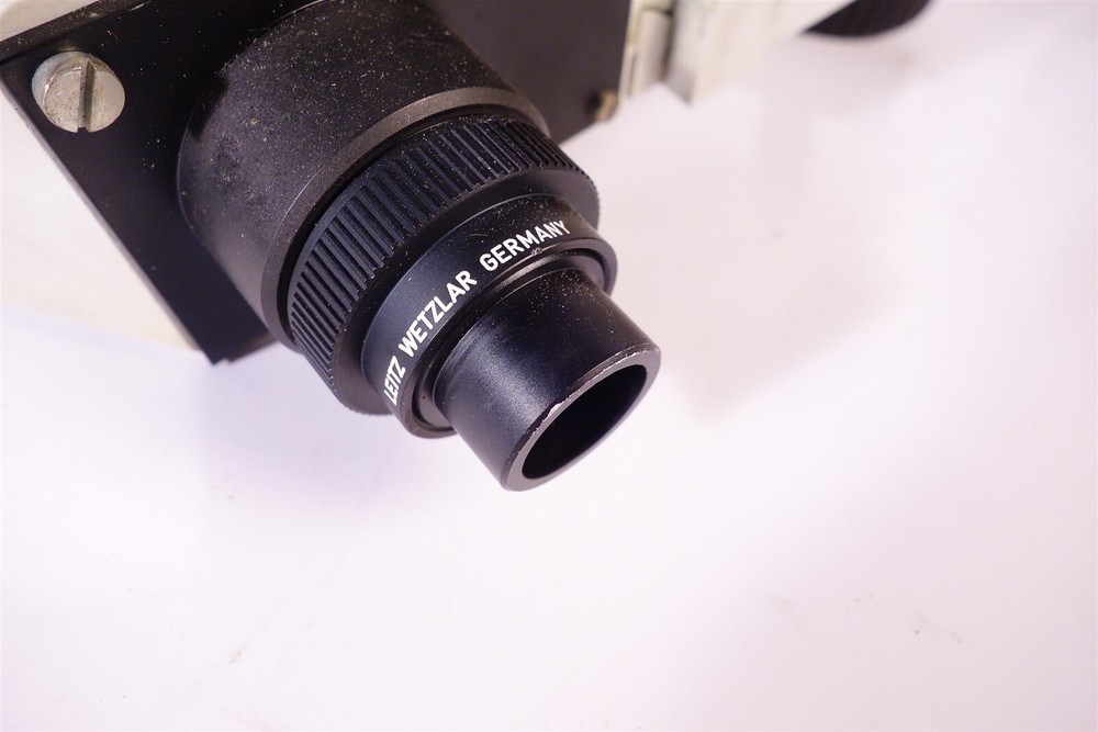 Leitz 810274 Unknown Microscope with 1:1 Lens - No Stand