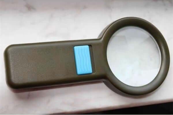 3x 10 LED Illuminated Pocket Magnifier