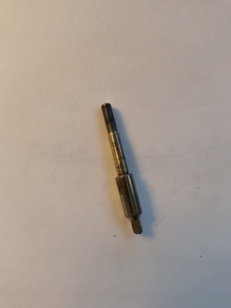 Rochester Quadrajet - solenoid adjusting screw (lean mixture)