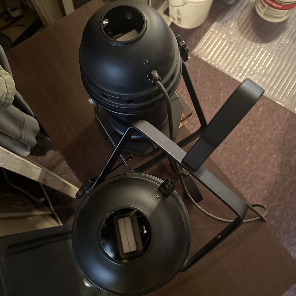 Two Tie 300 Watts Projector Lights