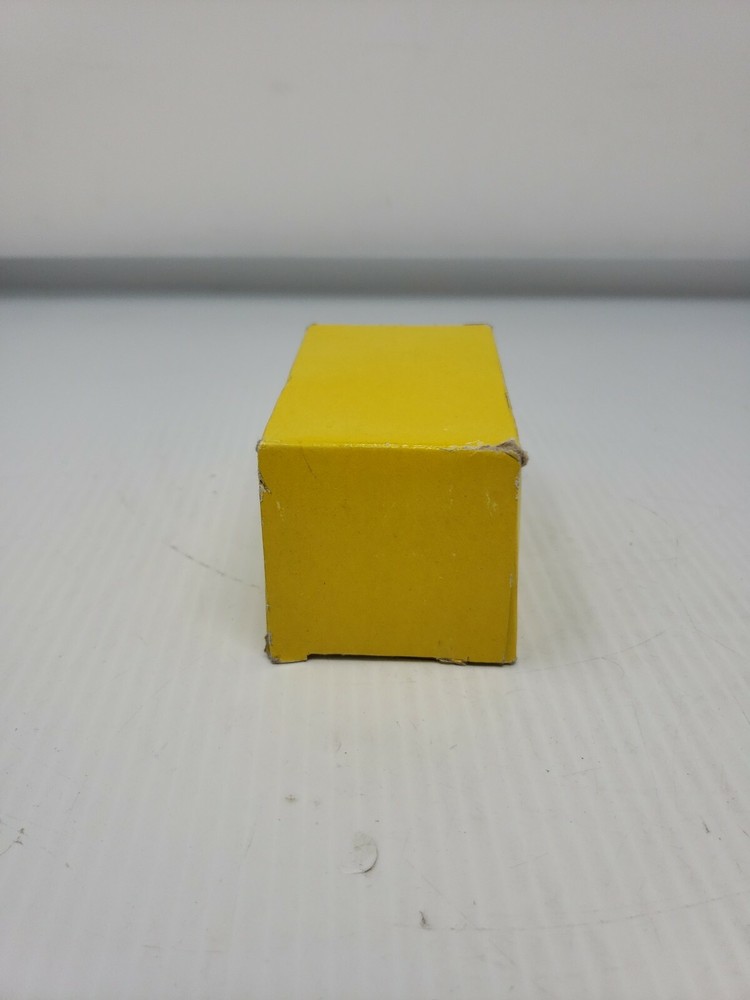 Hubbell HBL9330 Flush Mount