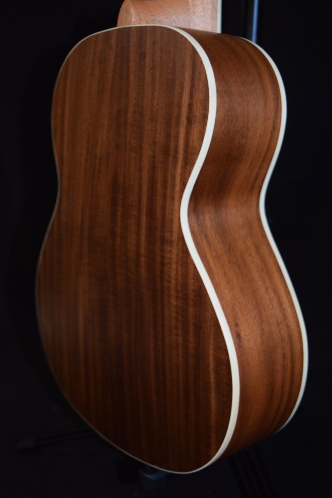Maui Ukulele Co. Koa Tenor