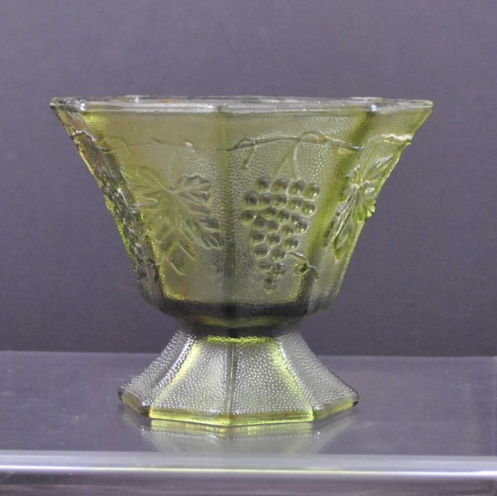 Vintage Green Sandwich Grape Leaf Octagon Bowl Compote Footed Pedestal 5" Tall