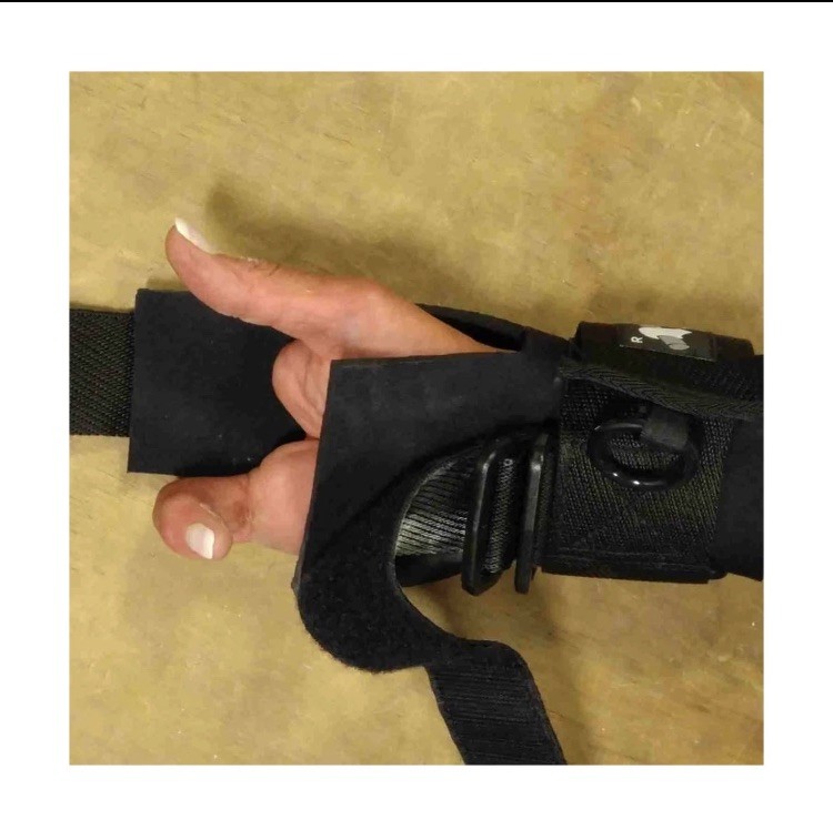 Active Hands Limb Difference Gripping Aid | Standard Size For Left Hand | Black