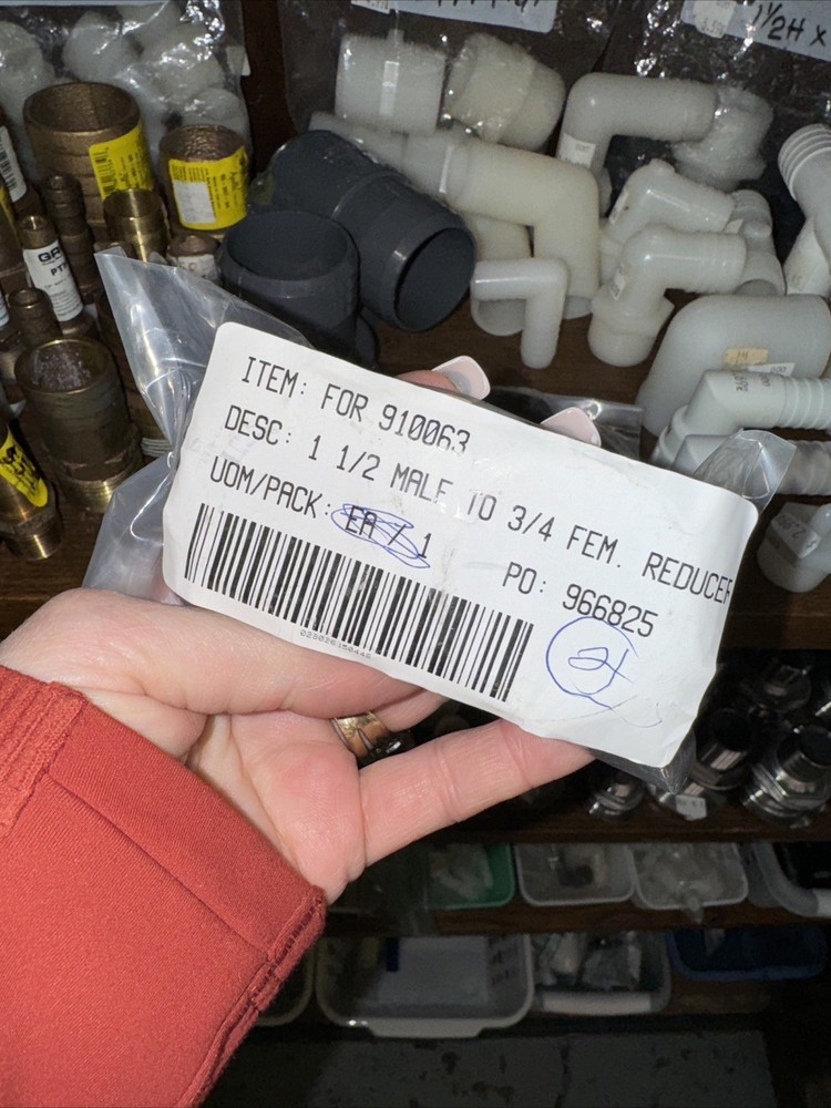 Forespar Reducing Bushing Male Thread 1-1/2" To Female Thread 3/4"