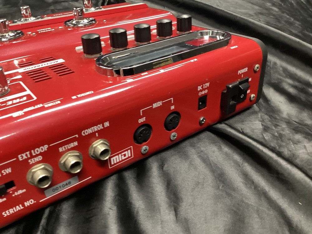 Zoom B9.1ut Multi-Effects Guitar Pedal Used