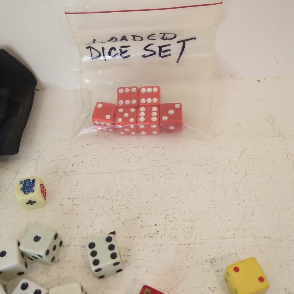Antique dice lot 70