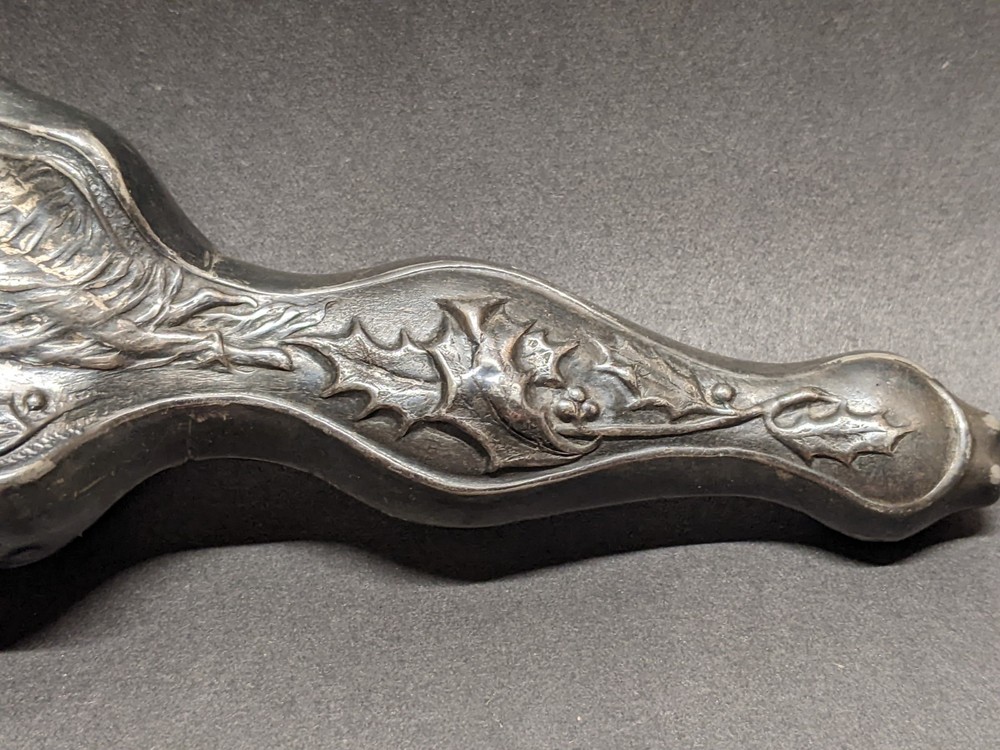 Beautiful Victorian vanity brush