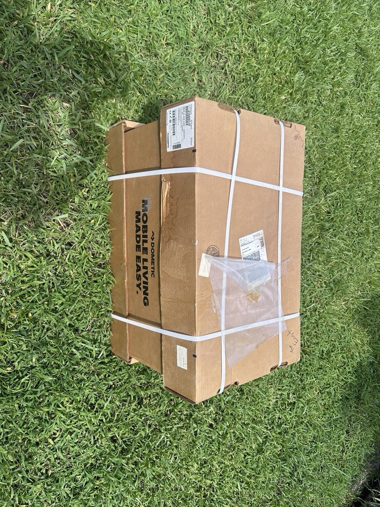 Dometic Air Conditioning Units