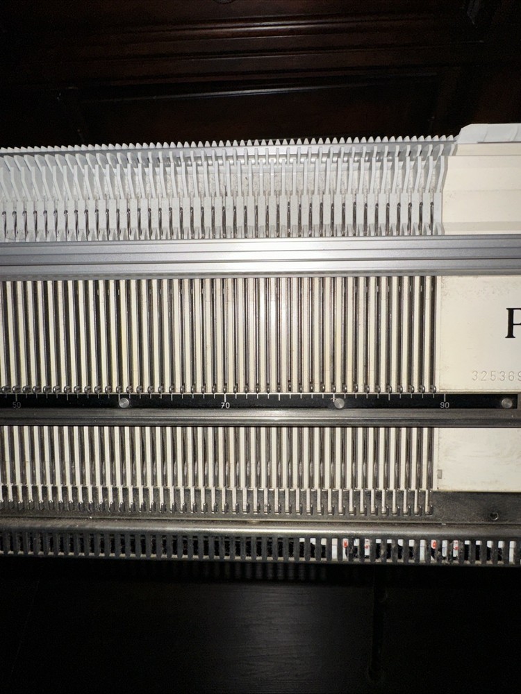 Passap Duomatic 80 Knitting Machine - READ