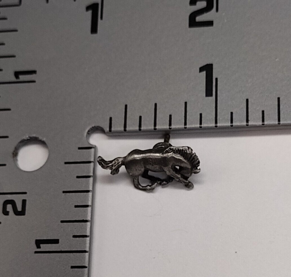 Small Horse Figure Tack Pin