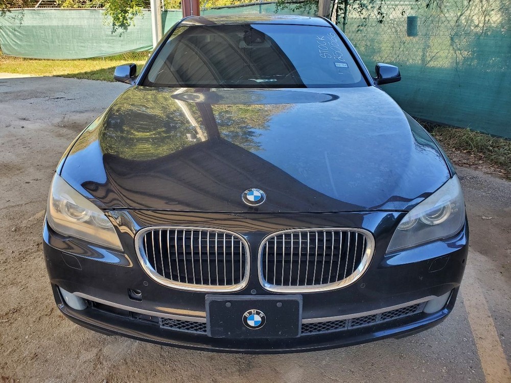 2011 2012 BMW 750I OEM Front Carrier Assembly AWD