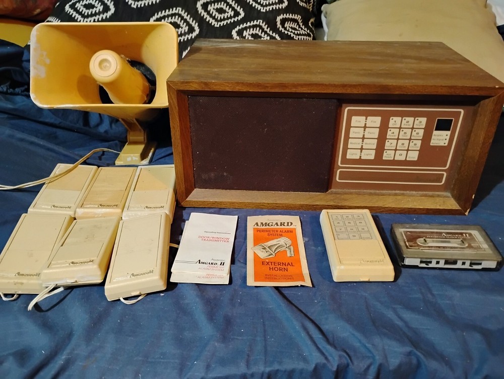 vintage Amgard II wireless security system