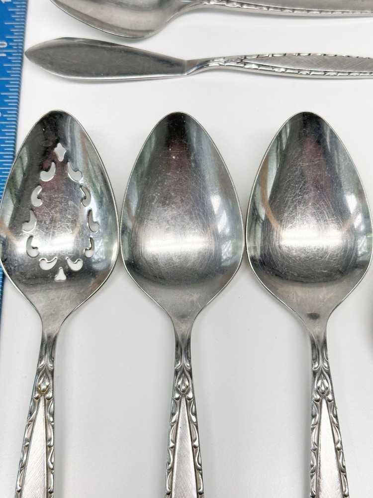 (13) Oneida Community VENETIA Stainless Flatware Mid Century Modern Set Serving
