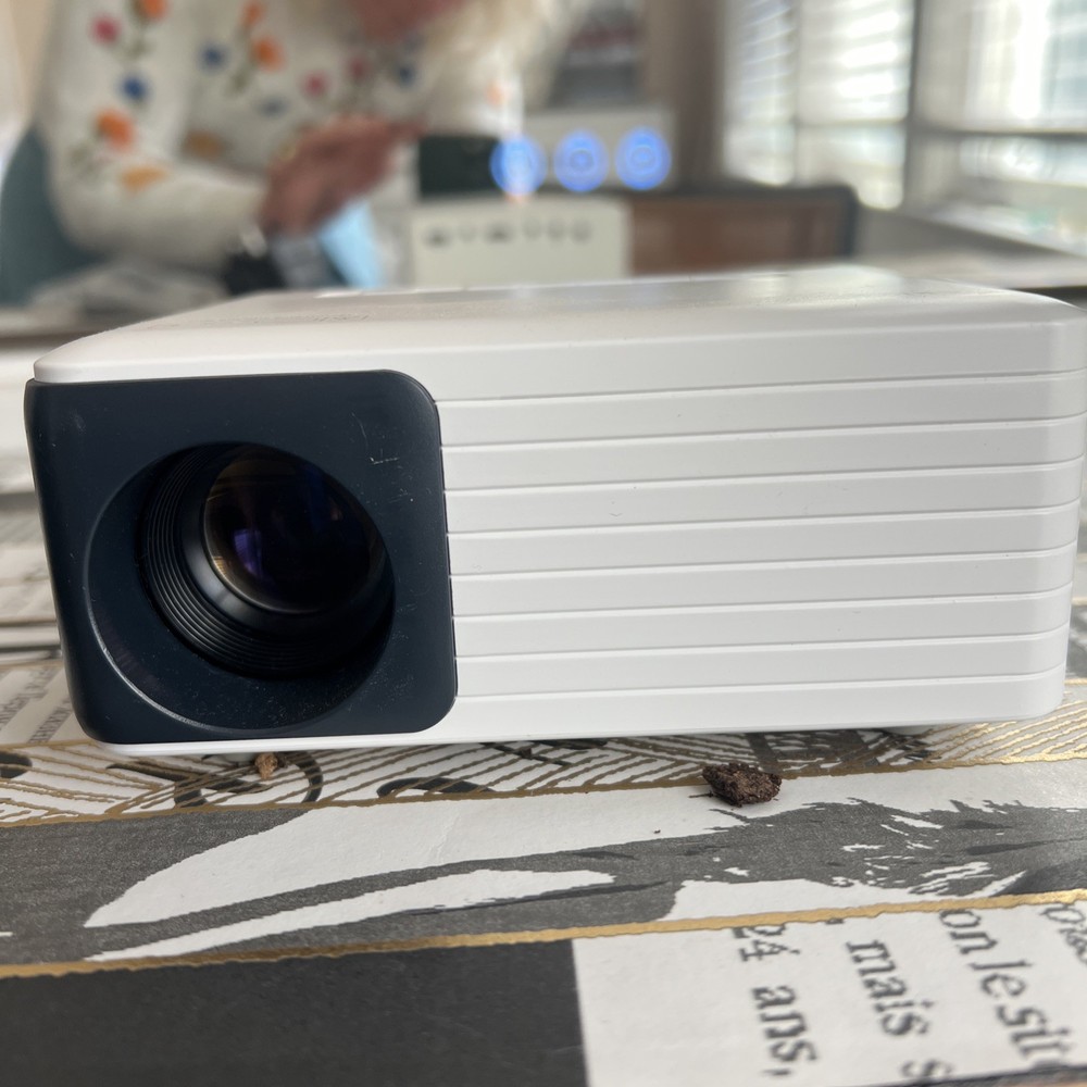 Akiyo Mini Led Projector HDMI