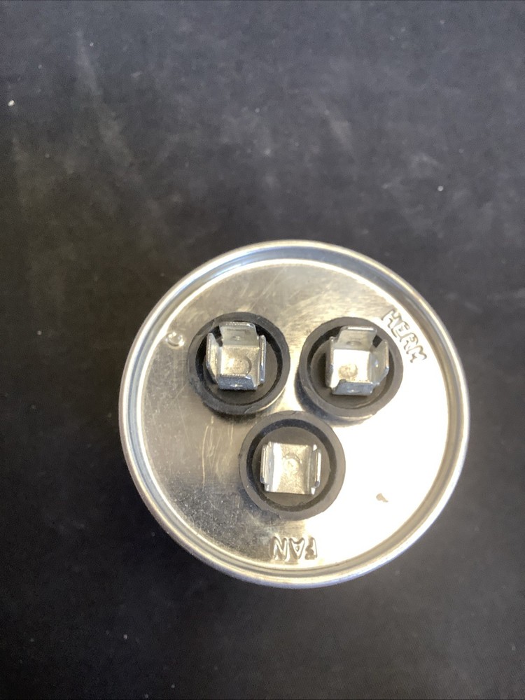 Protech Run Capacitor Duel Round. 50/10/370 @37