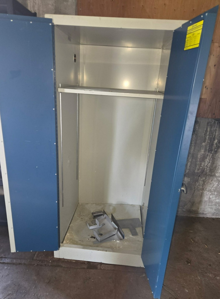 Fisher Hamilton Flammable Liquid Storage Cabinet (Lab Grade)