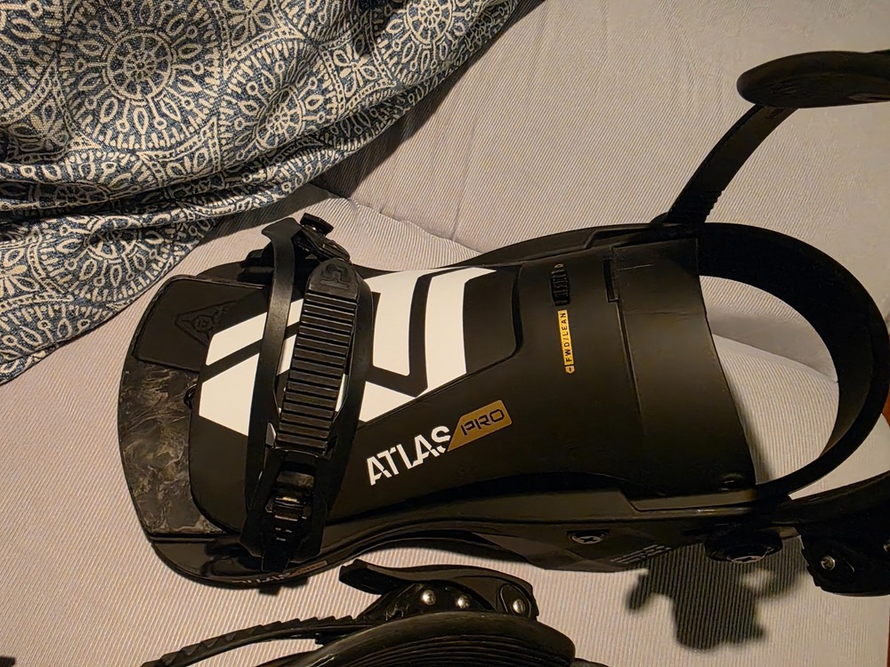 Union Atlas Pro Bindings Black/White Size Large