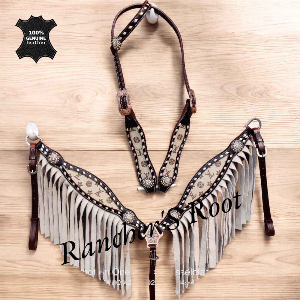 Cream Tack set With Fringe