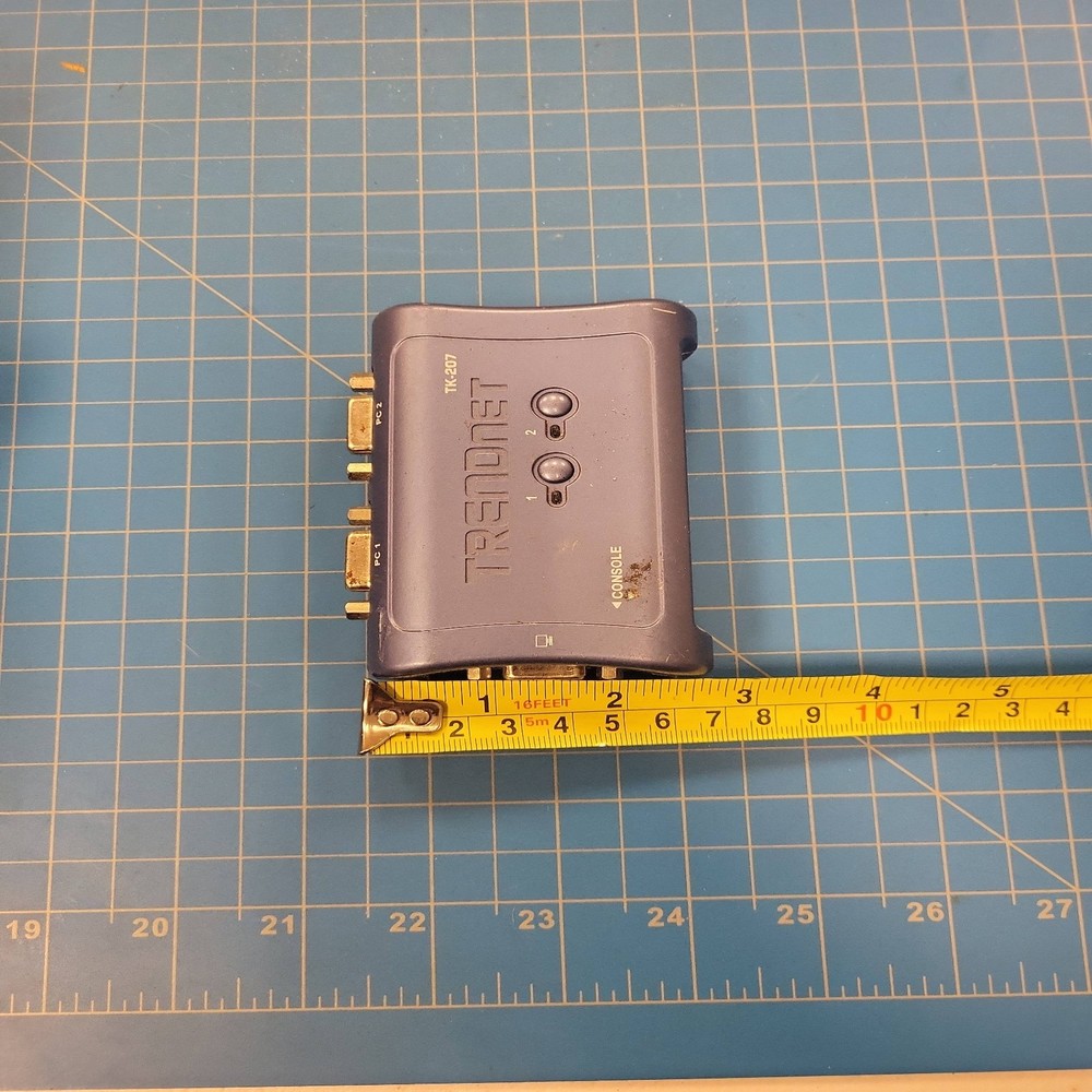 TRENDnet TK-207 KVM Switch 2 Port VGA USB Console Control Computer PC Server