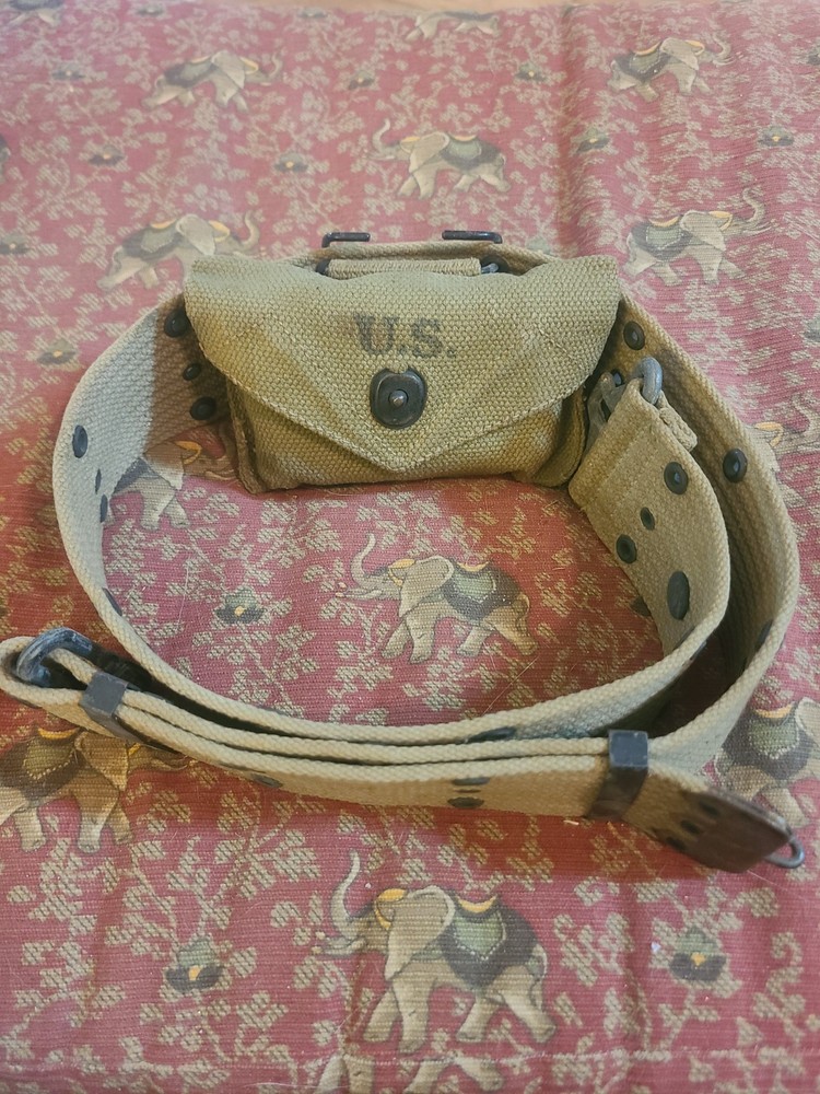 First Aid Packet US GOVT  – Bauer & Black Original... UNOPENED with Belt