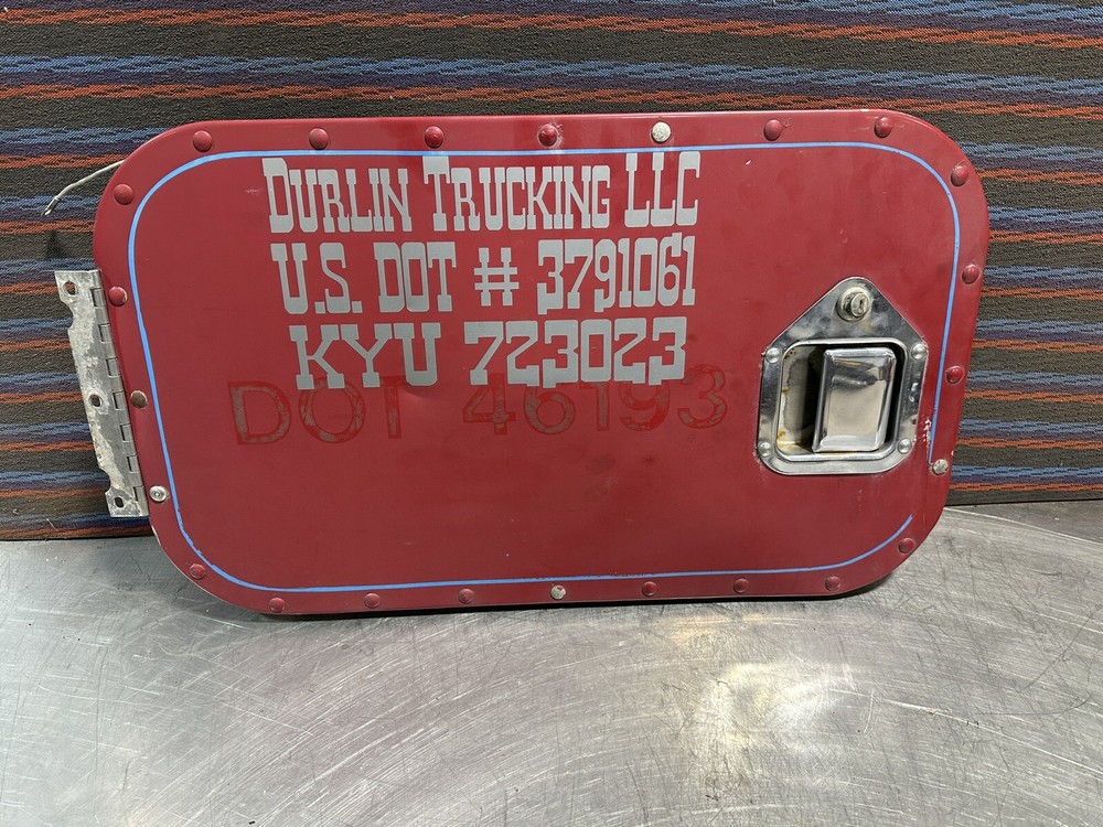 Kenworth T800 Left Driver Rear Cargo Storage Door