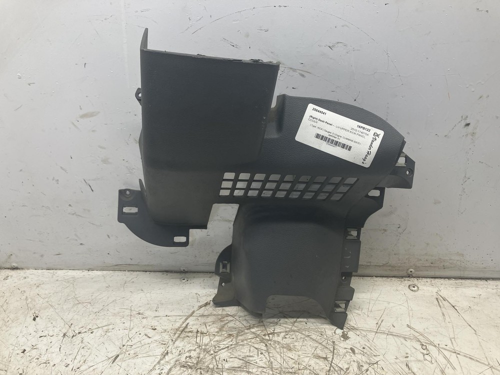 2013-2027 Peterbilt 579 KICK Dash Panel - Used