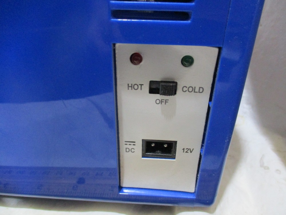 Blue Mini Thermometric cooler/warmer YT-A-400A Size 4L