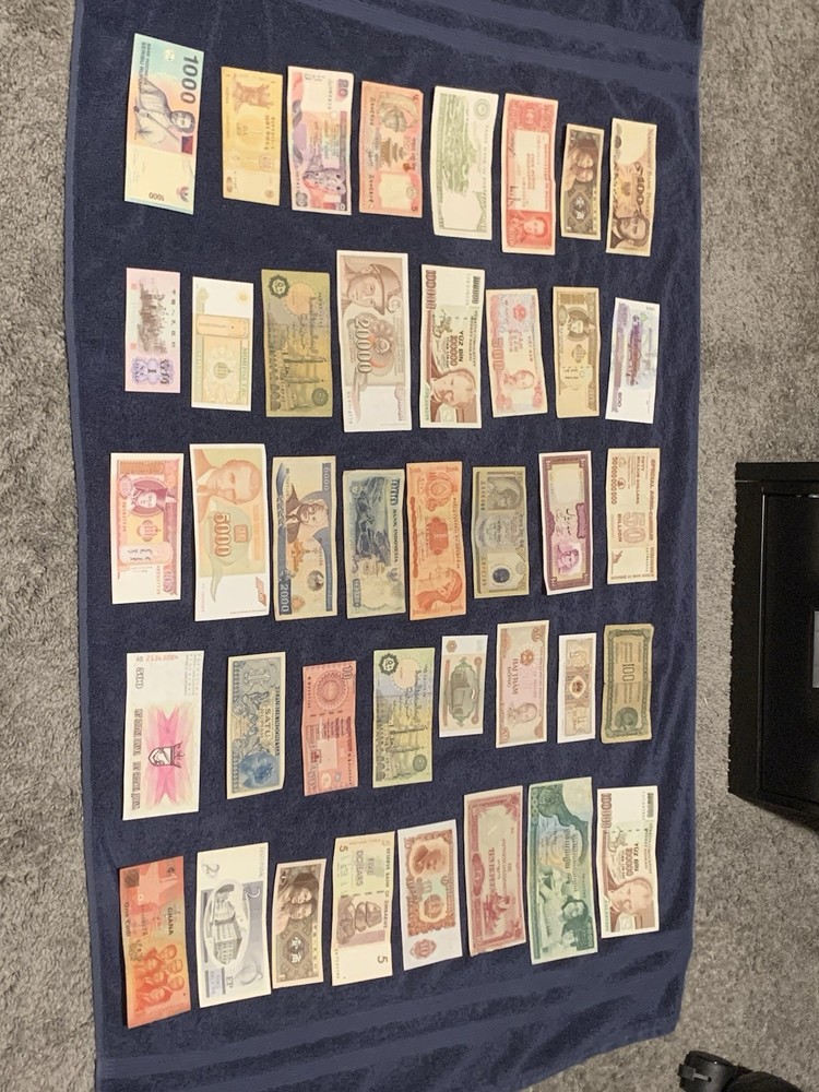 Lot of 40 - mixed Foreign Notes