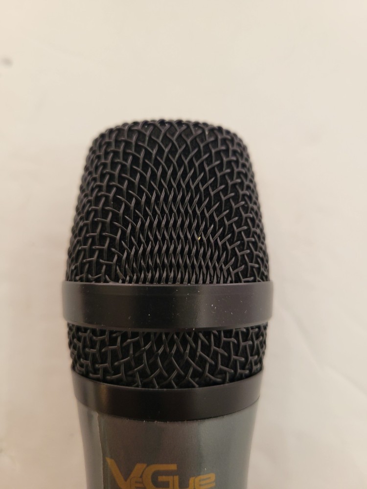 VeGue Wireless Microphone Battery Tested Only