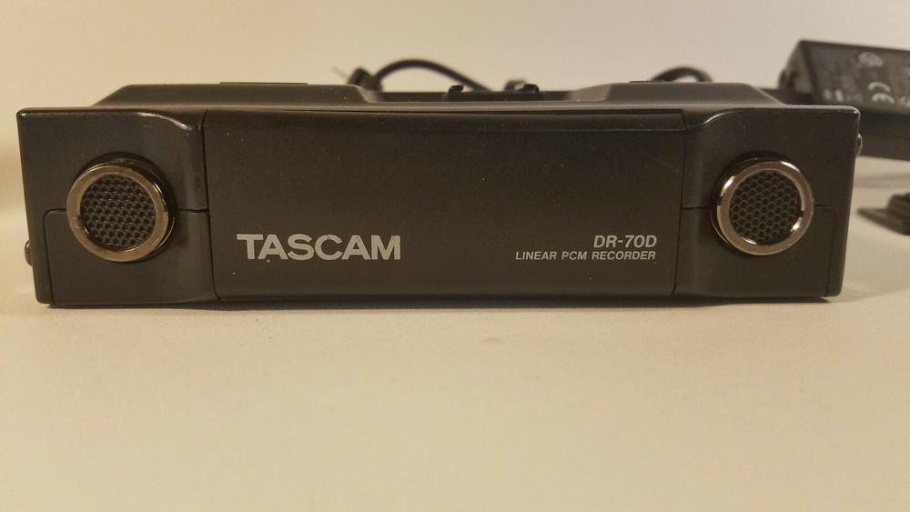 Tascam DR-700 Recorder Working Perfectly w/ broken strap mount (read)