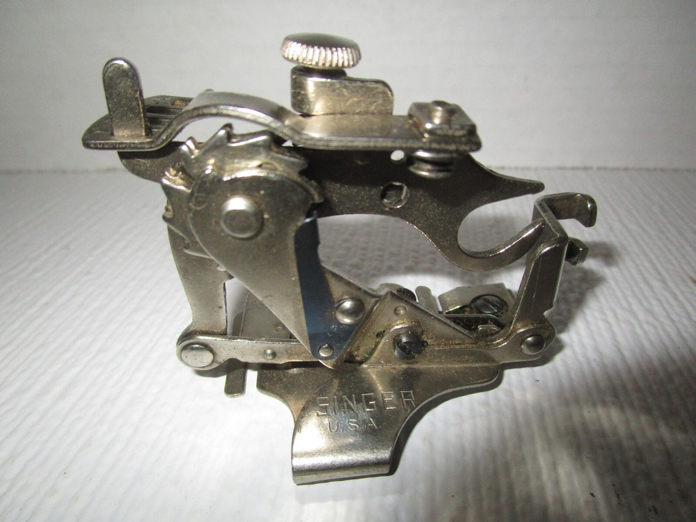 Authentic Singer Slant Shank 301 Featherweight Sewing Machine Ruffler Attachment
