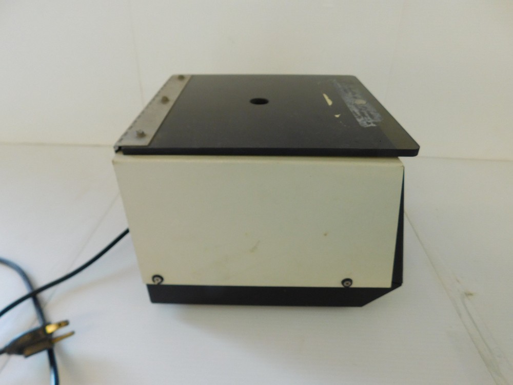 FISHER MICRO-CENTRIFUGE MODEL 235B (PQY172)