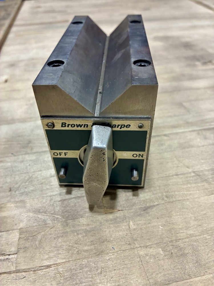 Brown & Sharpe Magnetic V Block