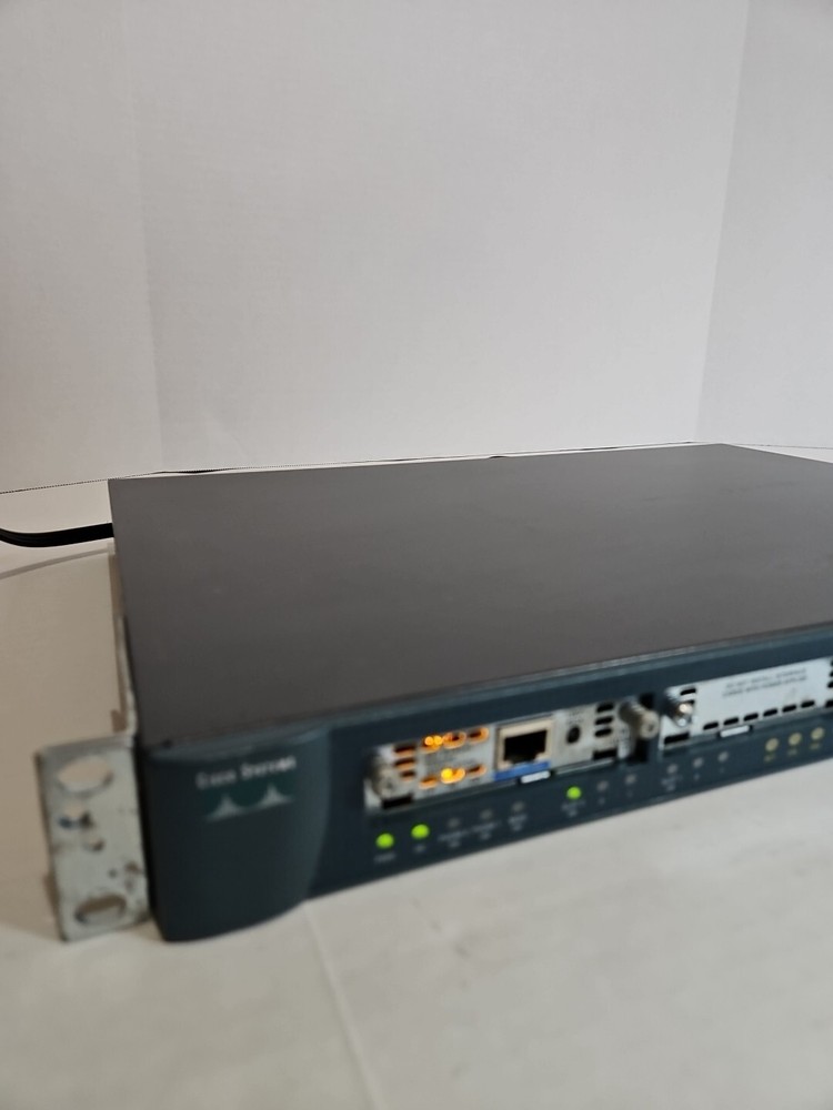 Cisco Systems 1760 Cisco 1700 Series Modular Access Network Router Switch