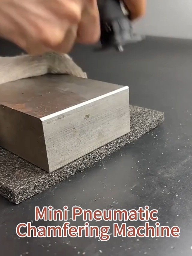 Handheld Pneumatic Chamfering Tool - Mini Air-Powered Beveling Machine, 45° Corn