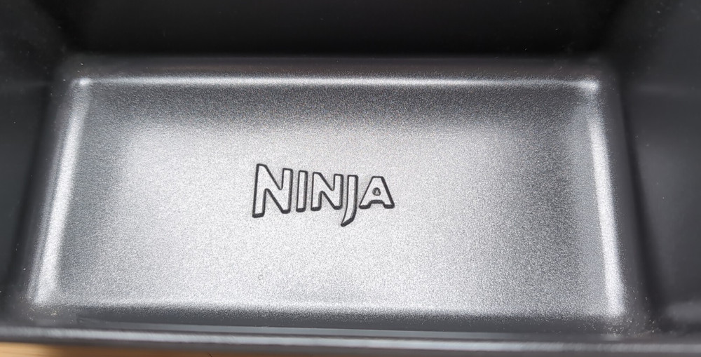 EUC Ninja Rectangular Metal Nonstick Loaf Baking Pan 4.5" x 8.5" x 2.75"