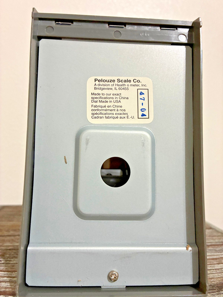 2002 US postage scale Pelouze Scale Co. Model X2