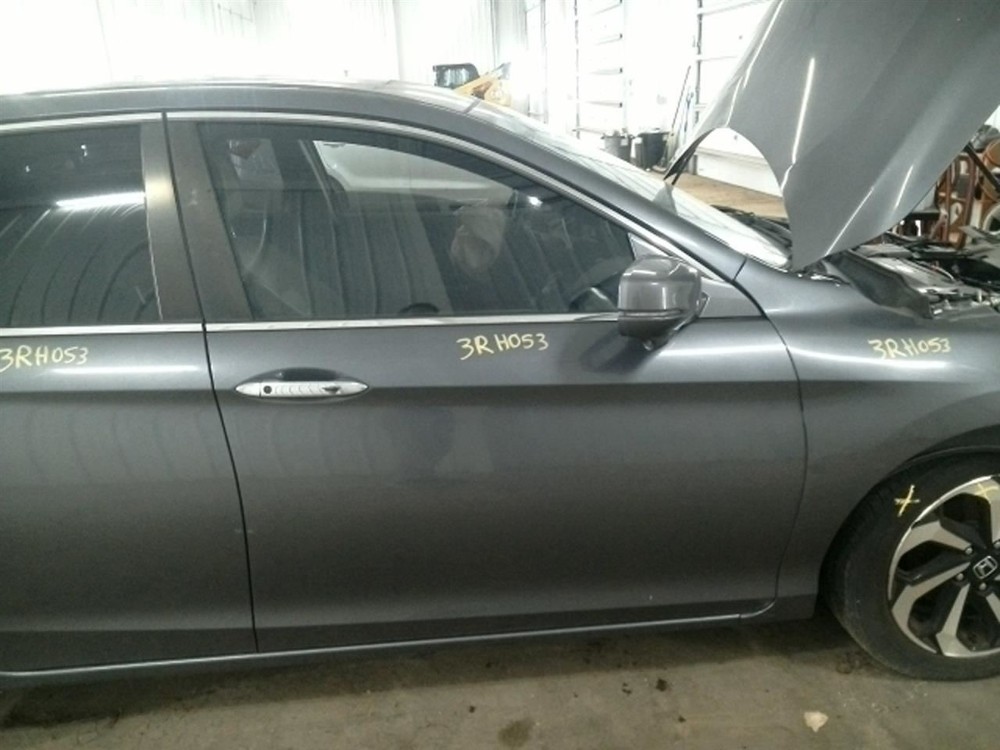 ACCORD 2016 Antenna 104915653