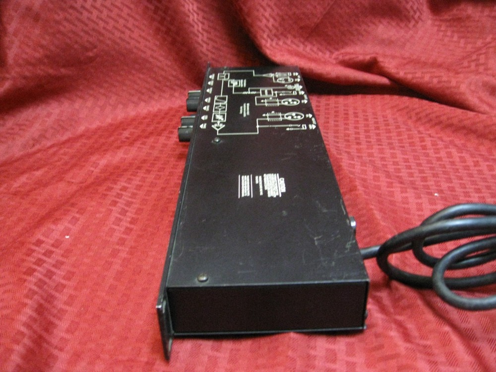 PAIR Electro-Voice (EV) XEQ-2 Electronic rackmount Crossover/Equalizer tested