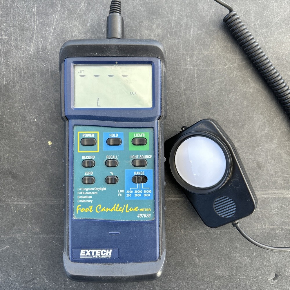 EXTECH Heavy Duty Light Meter Model 407026