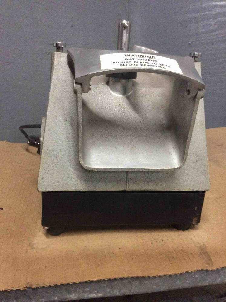 Warring Qualheim food processor mod 160 - missing top -NEED THIS SOLD -SEND OFER