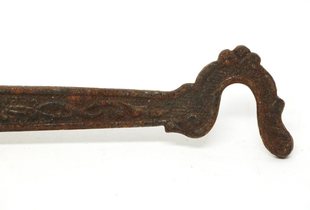 Single Iron Ornate Plant Screw Hook